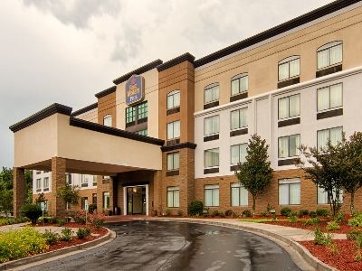 BEST WESTERN PLUS NORTH SAVANNAH HOTEL 3⋆ ::: PORT WENTWORTH, GA 